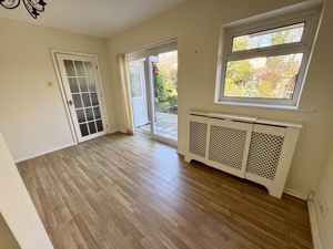 Dining Room- click for photo gallery